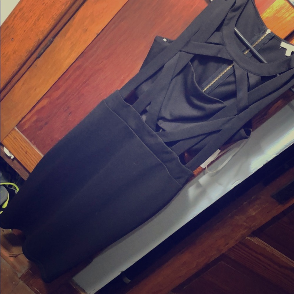 Cut out dress with zipper back